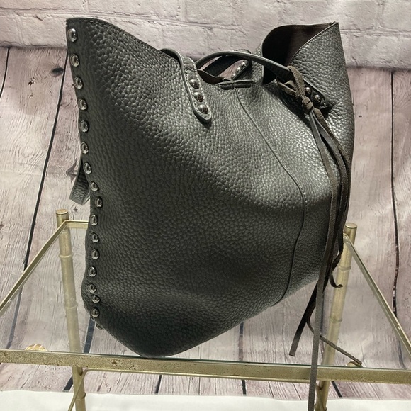 Moda Luxe grey pebbled leather purse - Picture 5 of 13